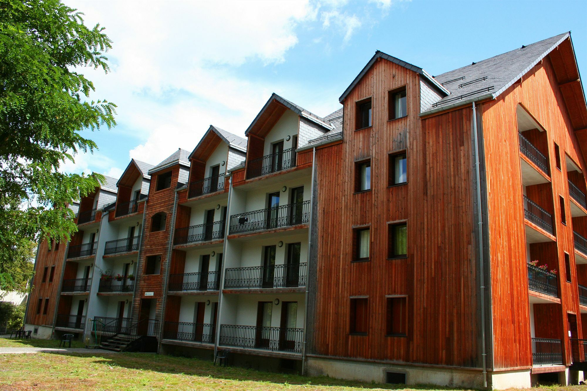 Residence Les Jardins De Ramel By Popinns Bagnères-de-Luchon Dış mekan fotoğraf