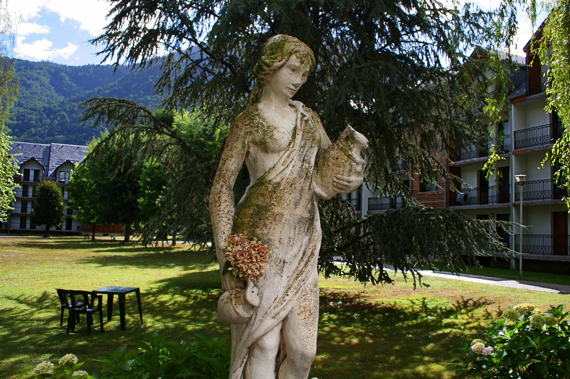 Residence Les Jardins De Ramel By Popinns Bagnères-de-Luchon Dış mekan fotoğraf